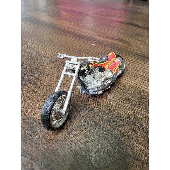 Matchbox - Harley Davidson - 1:64 Diecast Motorcycle Marines 25 Chopper - Picture 2 of 16